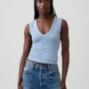 Moderne tanktop met V-hals
