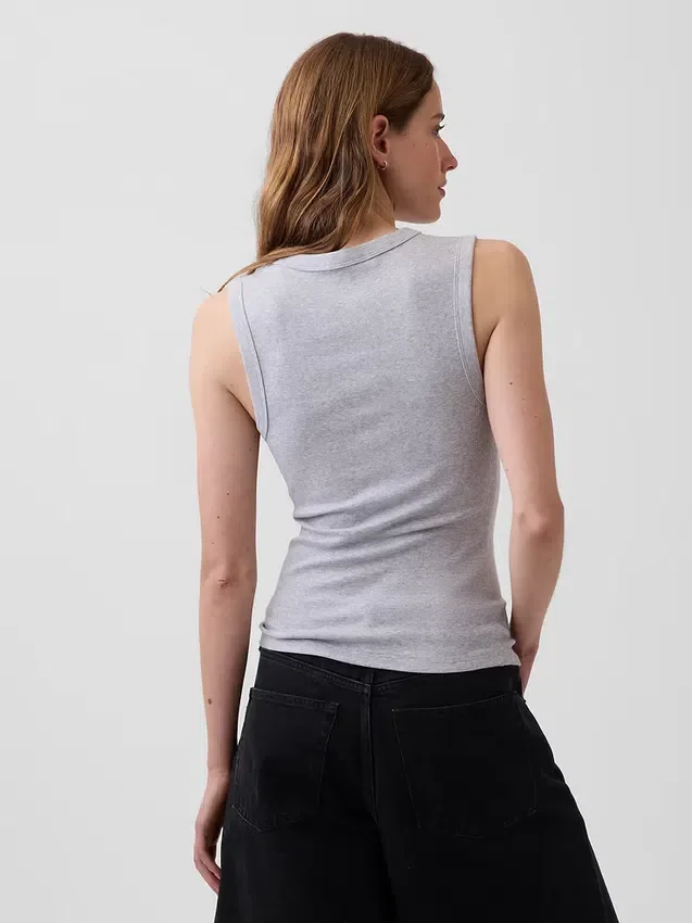 Moderne tanktop met V-hals