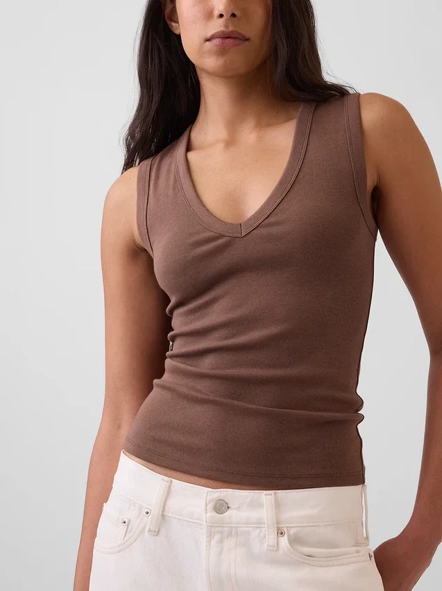 Moderne tanktop met V-hals