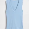 Moderne tanktop met V-hals
