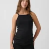 Moderne zwangerschapskleding-tanktop met schortkraag