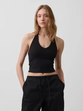 Nauwgebreide halter crop-top
