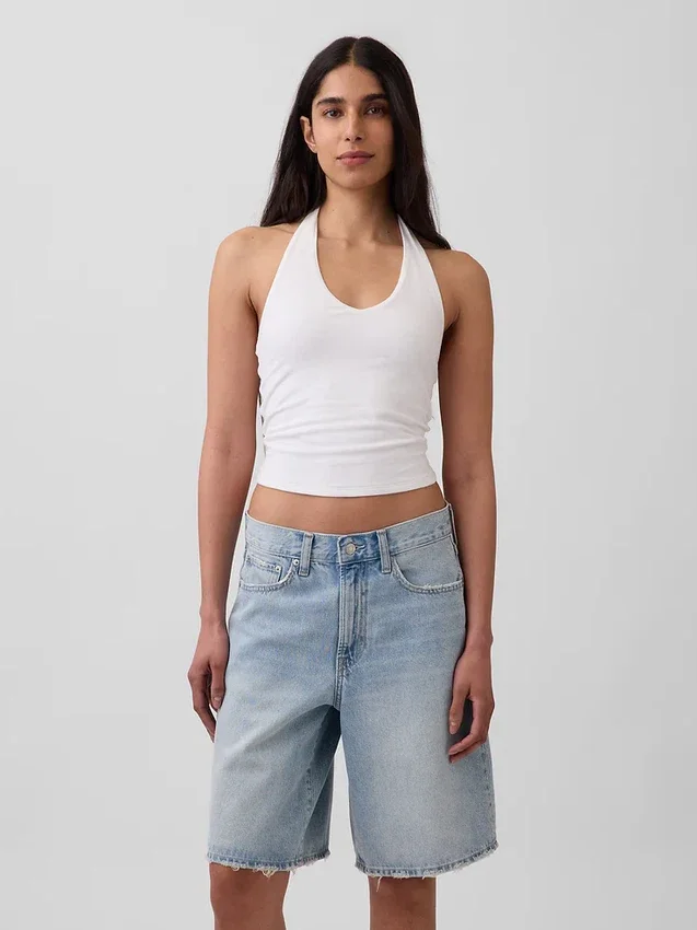 Nauwgebreide halter crop-top
