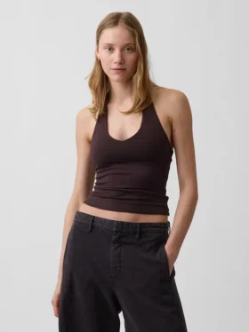 Nauwgebreide halter crop-top