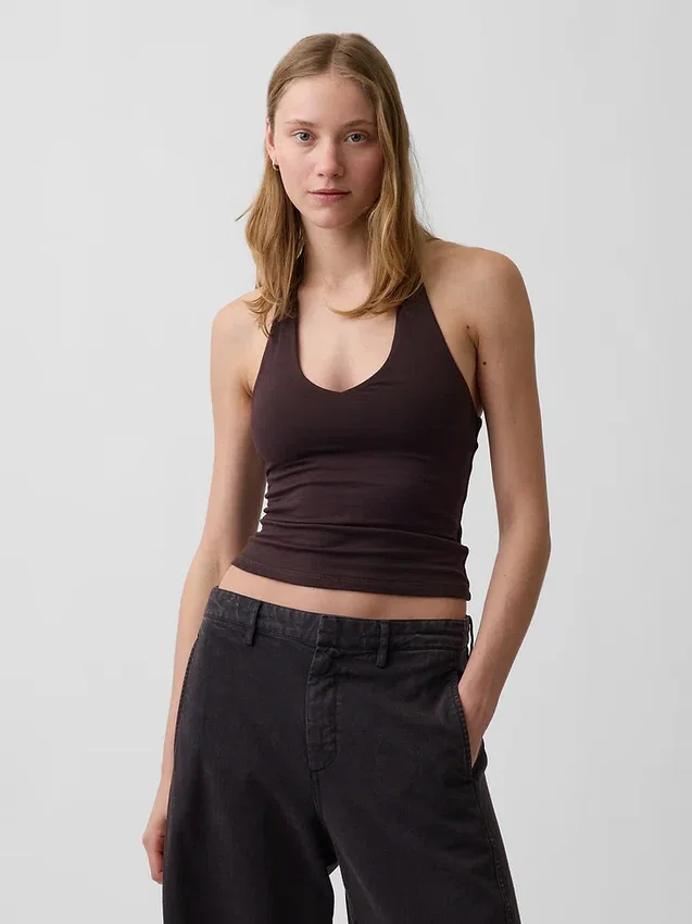 Nauwgebreide halter crop-top