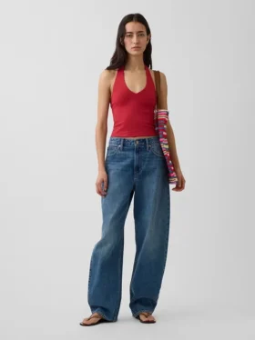 Nauwgebreide halter crop-top