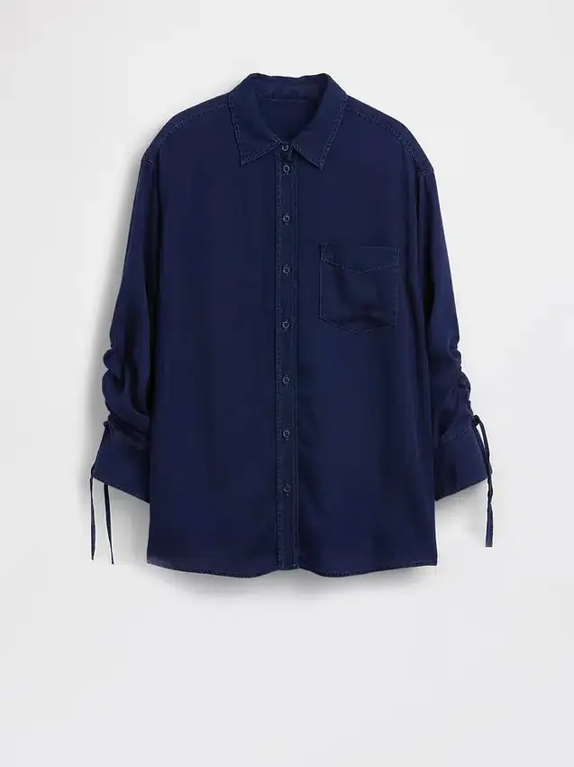 Oversized denim overhemd met gerimpelde mouwen