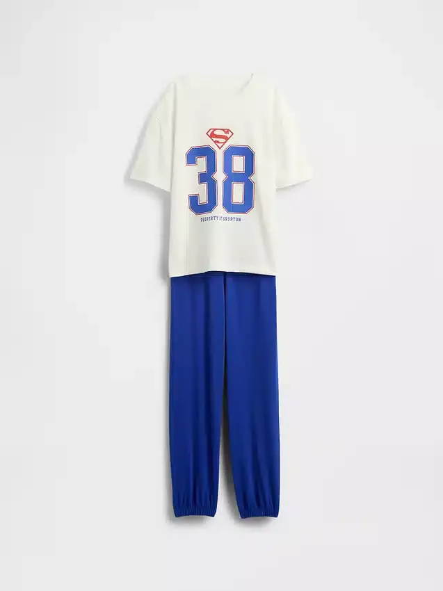 Oversized pyjama-joggerset voor kinderen met Superman-motief, gemaakt van gerecycled materiaal
