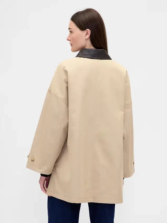 Oversized trenchcoat van twill