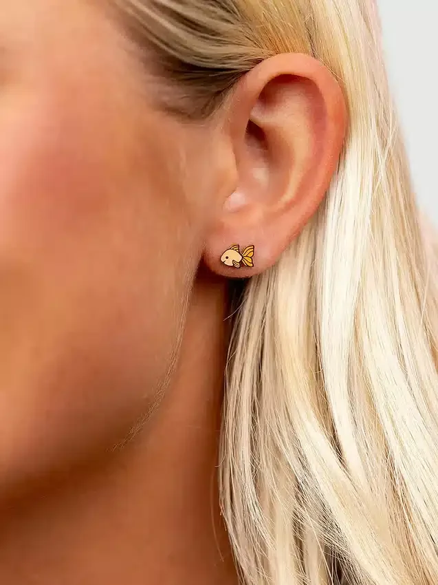 Pierced Co goudvis-oorbellen met schroefsluiting