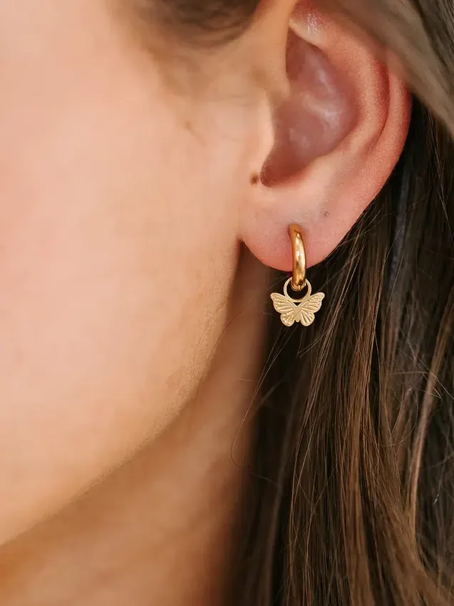 Pierced Co klassieke vlinderbedel voor huggie-oorbellen