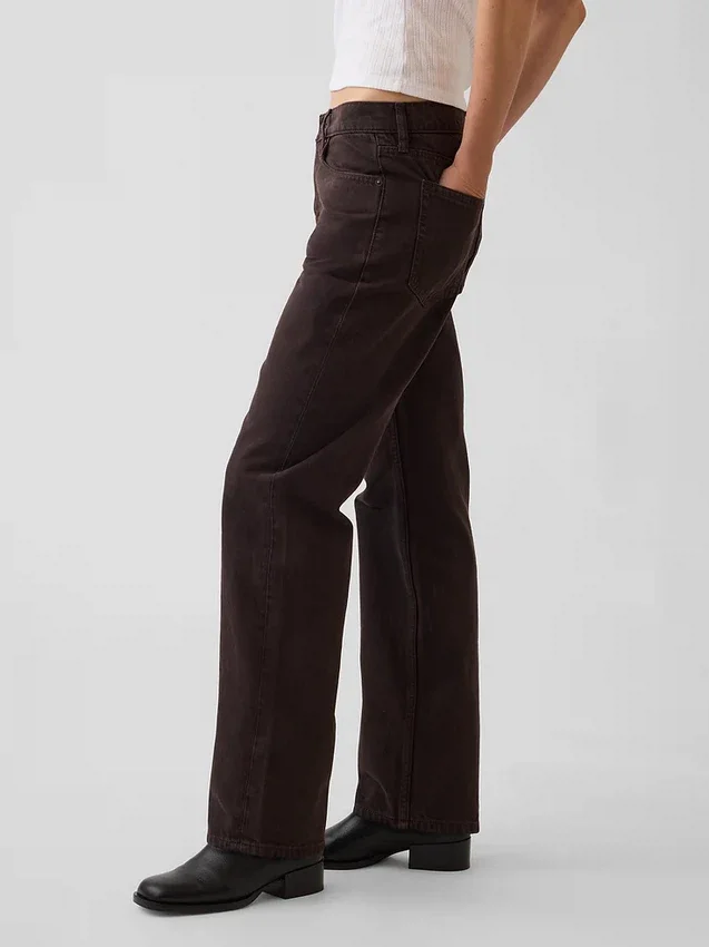 Rechte, taps toelopende jeans met middelhoge taille
