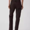 Rechte, taps toelopende jeans met middelhoge taille