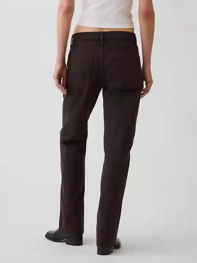 Rechte, taps toelopende jeans met middelhoge taille