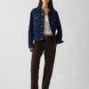 Rechte, taps toelopende jeans met middelhoge taille