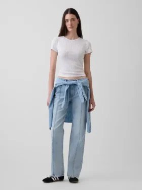 Relaxed straight jeans met middelhoge taille en naden