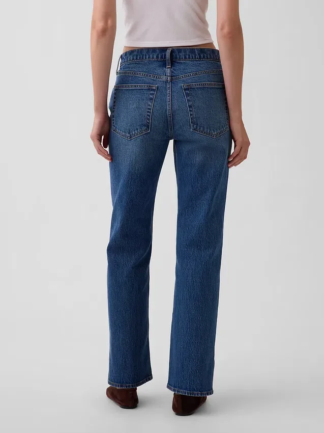 Relaxte rechte Jeans met middelhoge taille en gespleten zoom