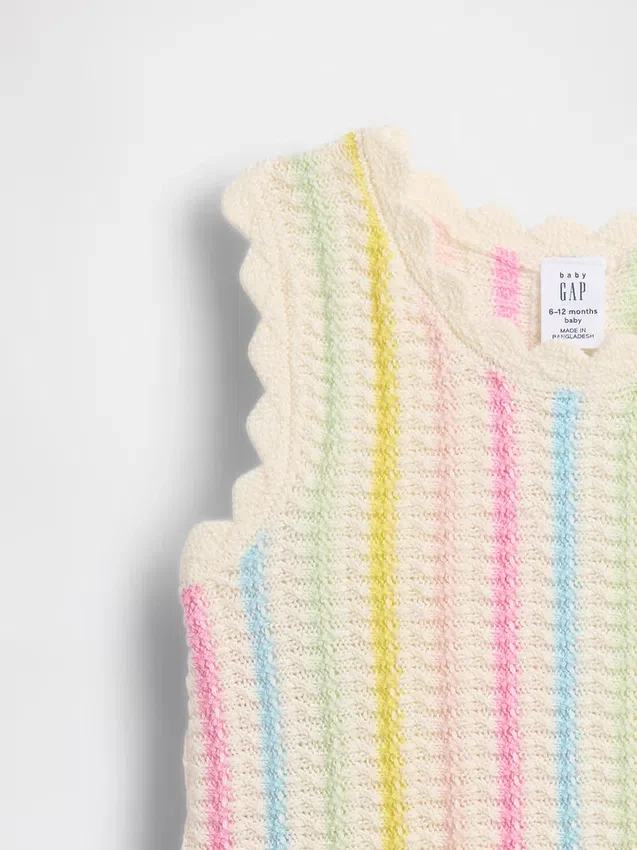 Set met gehaakte gestreepte tanktop en short voor baby’s