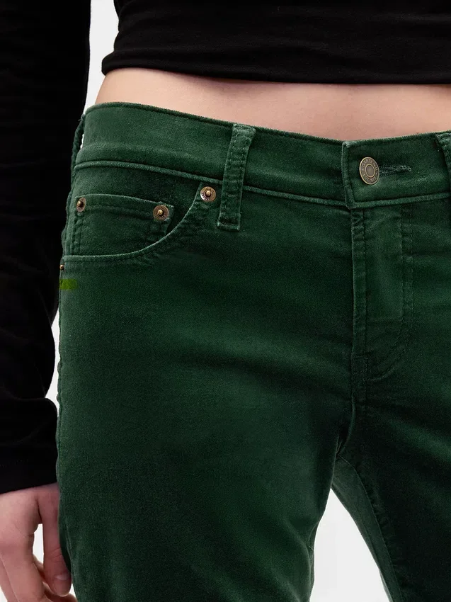 Slim straight broek met lage taille van fluweel in jaren '90-stijl