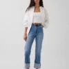 Slim straight jeans met hoge taille en omgeslagen boorden in jaren '90-stijl