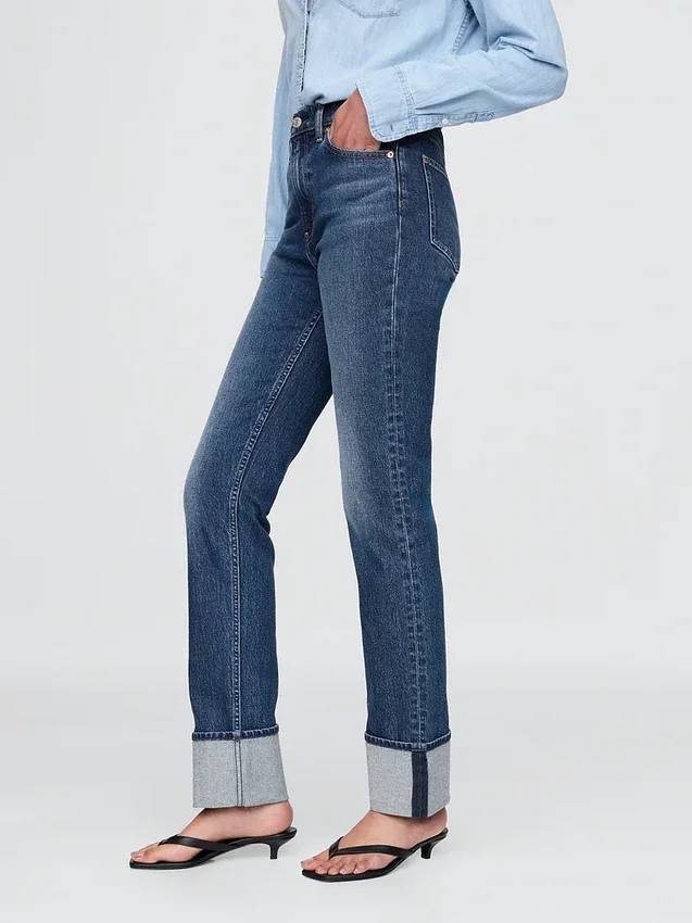 Slim straight jeans met hoge taille en omgeslagen boorden in jaren '90-stijl