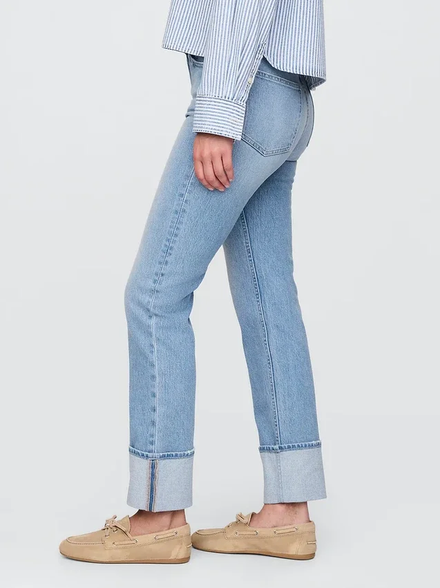 Slim straight jeans met hoge taille en omgeslagen boorden in jaren '90-stijl