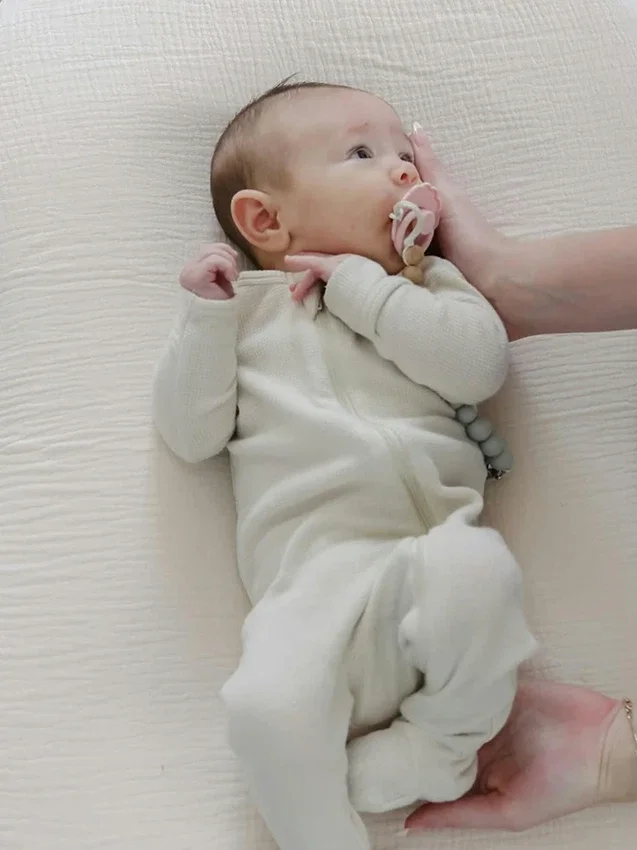Snuggle Me Lounger Curve mousselinehoes