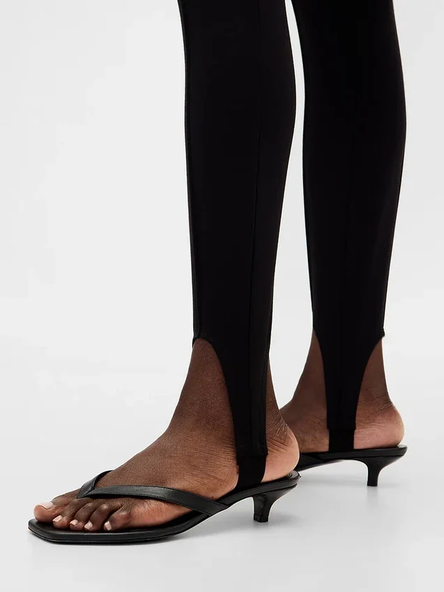 Stirrupbroek met hoge taille van dubbel gebreid materiaal