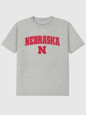 T-shirt met donkere afbeelding van het Arch Logo van de University of Nebraska