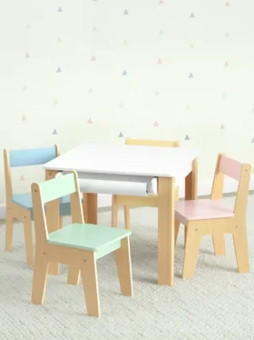 Tafel- en 4-stoelenset voor peuters