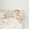 The Gilded Bird: bamboe babydeken met lente-toile-motief