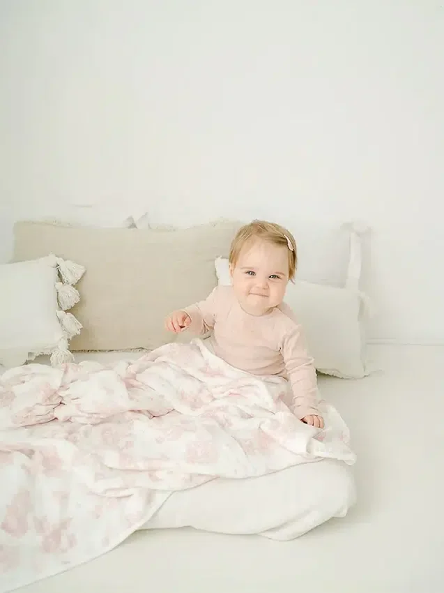 The Gilded Bird: bamboe babydeken met lente-toile-motief