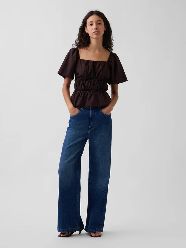 Top met peplum en vierkante hals