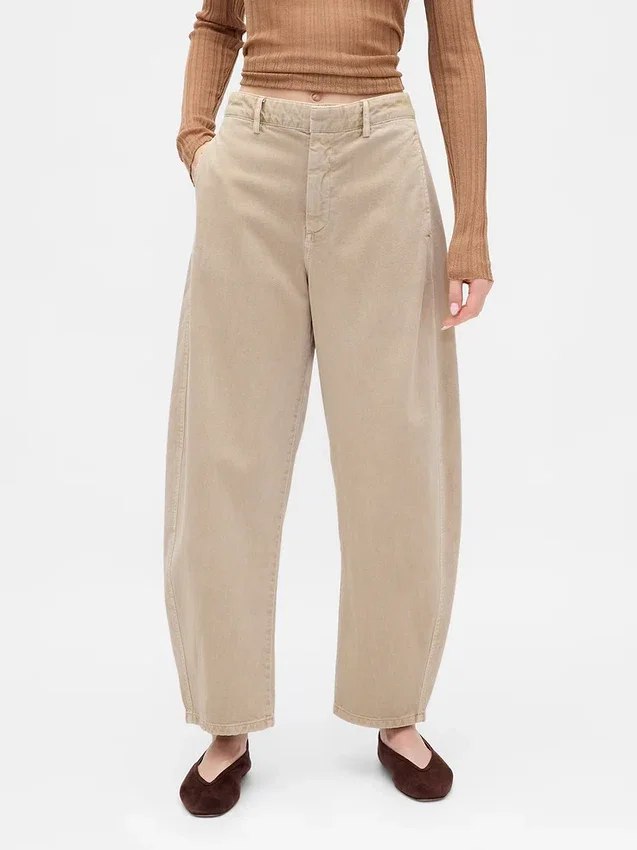 Twill-broek met middelhoge taille en wijde pijpen