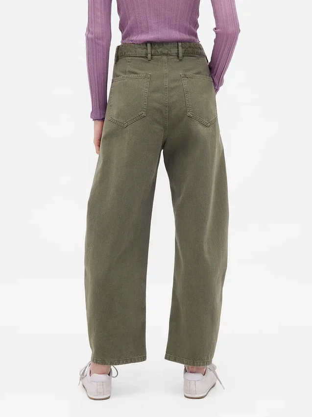 Twill-broek met middelhoge taille en wijde pijpen