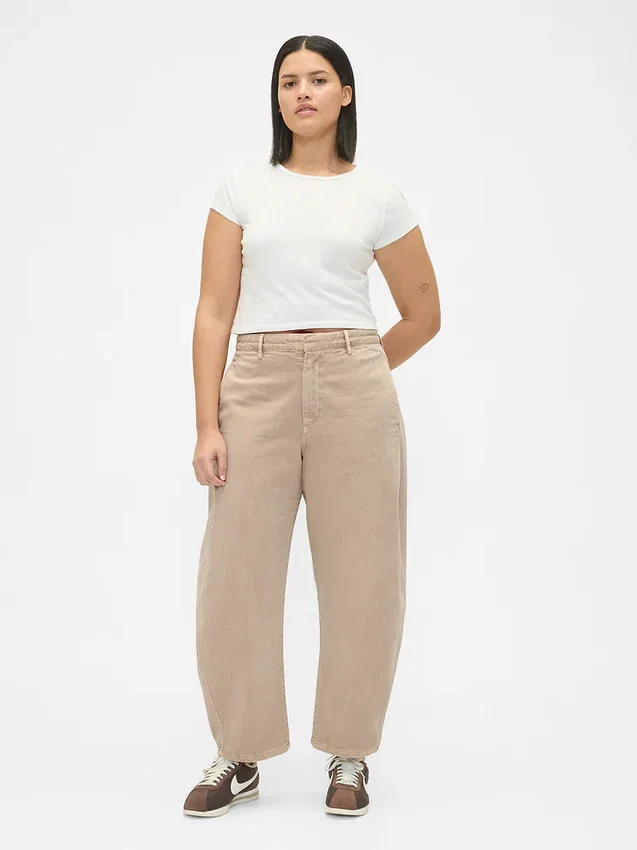 Twill-broek met middelhoge taille en wijde pijpen