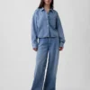 Ultrazacht denim oversized overhemd met rechte zoom en cropped lengte