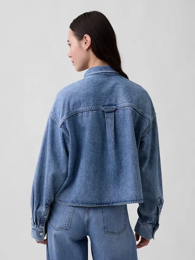 Ultrazacht denim oversized overhemd met rechte zoom en cropped lengte