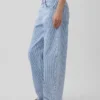 Ultrazachte barrel-Jeans met lage taille