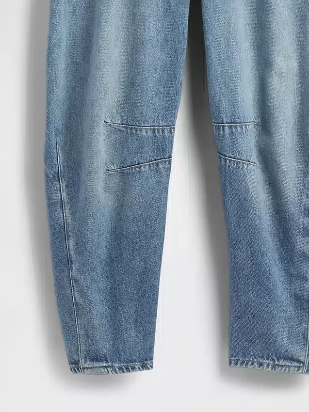 Ultrazachte denim-overall met hoefijzervormige schouderbanden
