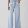 Ultrazachte, ruimvallende Jeans met middelhoge taille