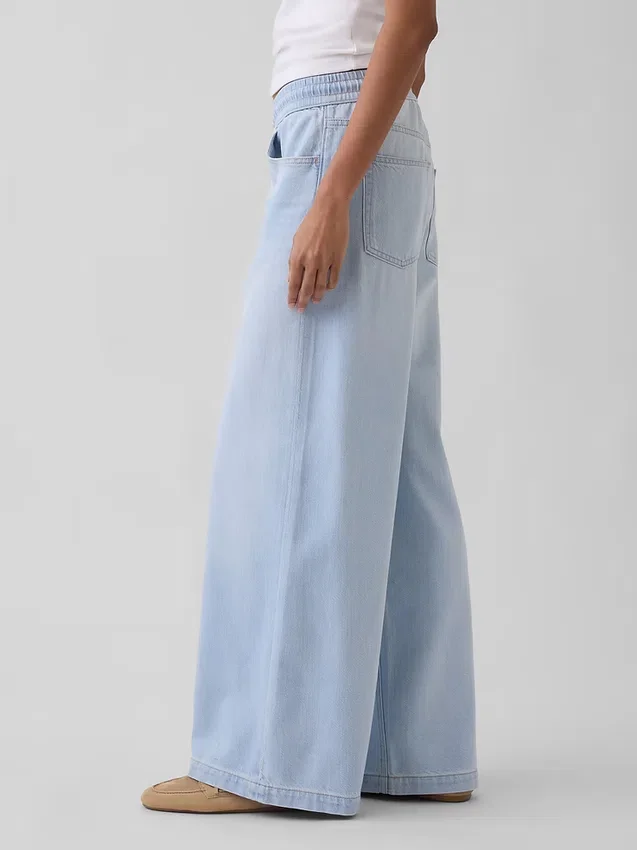 Ultrazachte, ruimvallende Jeans met middelhoge taille