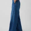 Ultrazachte, ruimvallende Jeans met middelhoge taille