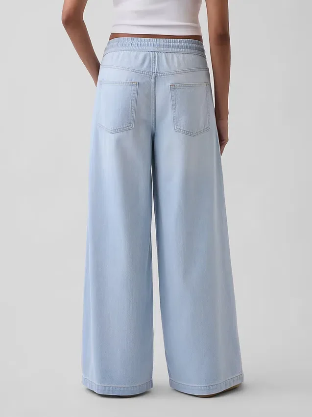 Ultrazachte, ruimvallende Jeans met middelhoge taille