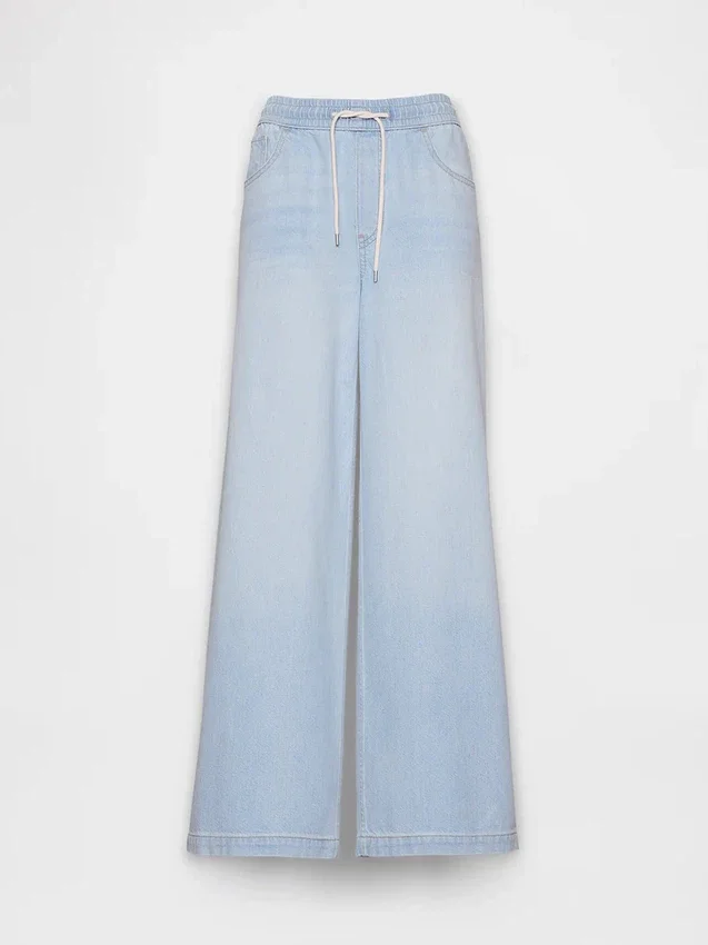 Ultrazachte, ruimvallende Jeans met middelhoge taille