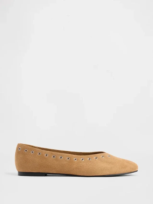 Veganistische suède ballerina’s