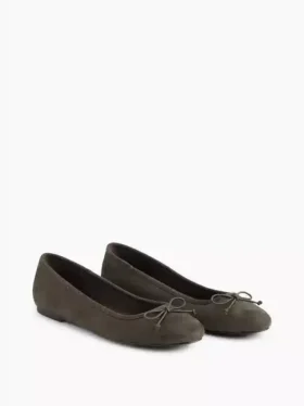 Veganistische suède ballerina’s