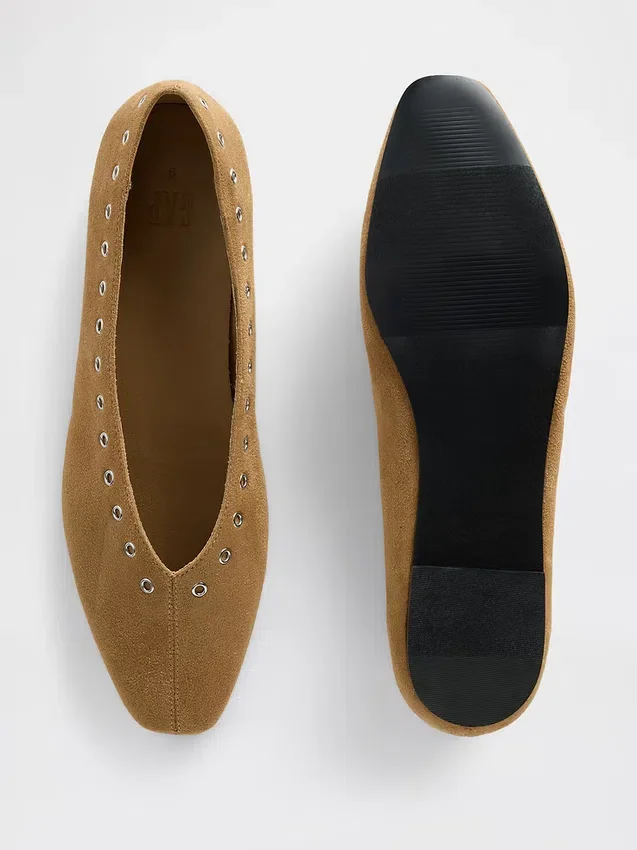 Veganistische suède ballerina’s