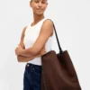 Veganistische suède bucketbag