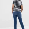 Vintage slim-fit zwangerschapskleding-jeans met doorlopend paneel